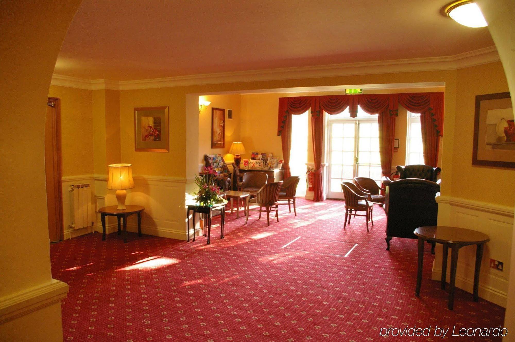 Guildford Manor Hotel & Spa Exterior photo